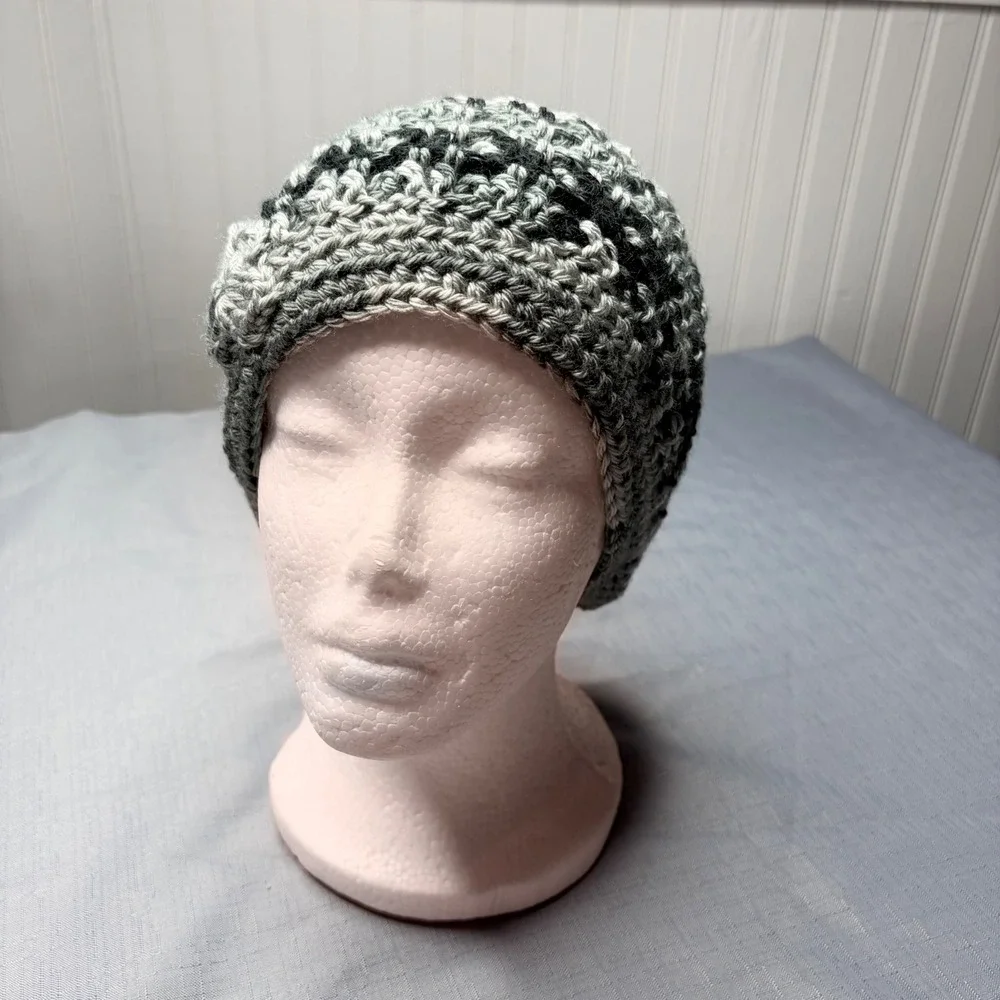 Handmade Crochet Beanie OS Gray Black Variegated Knit Flower Skull Cap